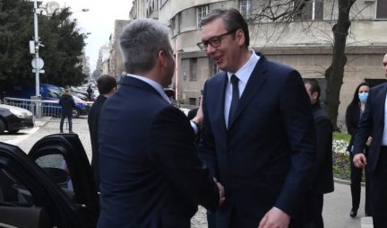 DOBRO DOŠLI! Vučić se sastao sa austrijskim kancelarom Nehamerom!