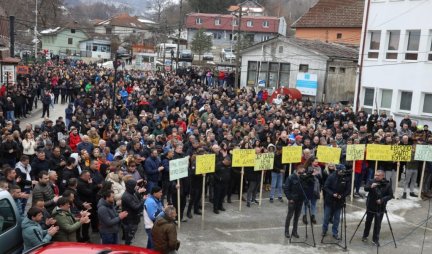 SRAMNO! Tajkun i njegovi mediji stavili se na stranu onih koji lobiraju za priznanje nezavisnog Kosova!