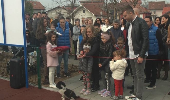 SVEČANOST U KRUŠEVCU U Lanetovom sokačetu otvoreno moderno igralište za decu!