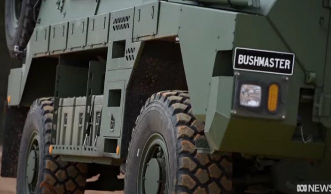 AUSTRALIJA POSLALA "BUŠMASTERE" KIJEVU: Borbena vozila stigla u Ukrajinu! (Video)