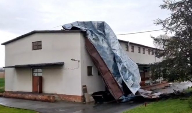 NEVREME DIVLJA U HRVATSKOJ! Snažan vetar odneo krov sa bolnice! (VIDEO)