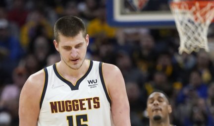 KATASTROFA! Jokić je bio nemoćan, "Ratnici" pregazili Denver u prvom meču! (VIDEO)