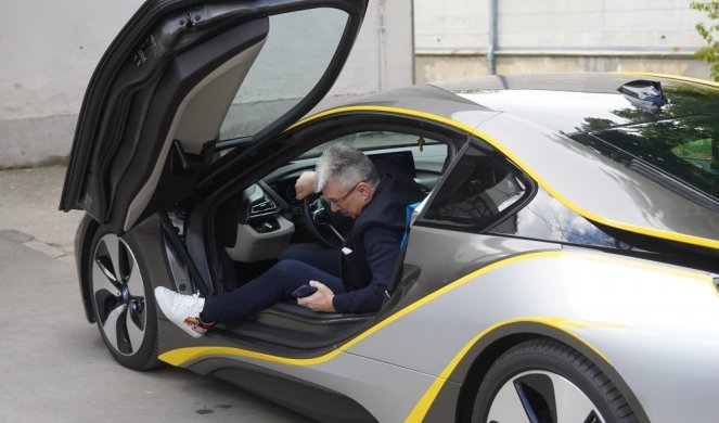 BIVŠI DIREKTOR "GRANDA" SE POČASTIO LUKSUZNIM AUTOM Popović provozao BMW od 155.000 evra