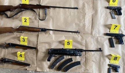 ZAPLENJEN ARSENAL: Dvojica Nišlija naoružana do zuba, u kući skrivali pištolje i puške uz "brdo" municije