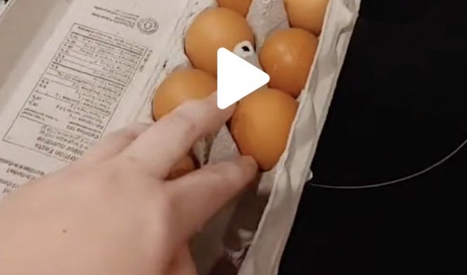 Ceo život POGREŠNO razbijate jaje! Ovako vam neće upasti NIJEDNA ljuspica u tiganj! (VIDEO)