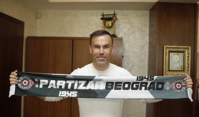 NATHO POTPISAO, PA OBRADOVAO GROBARE: Partizan je moj život, možemo da budemo prvaci!