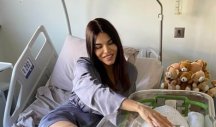 DEJANA ŽIVKOVIĆ POKAZALA SINA! Manekenka objavila fotku iz porodilišta - prizor koji topi srca! (FOTO)