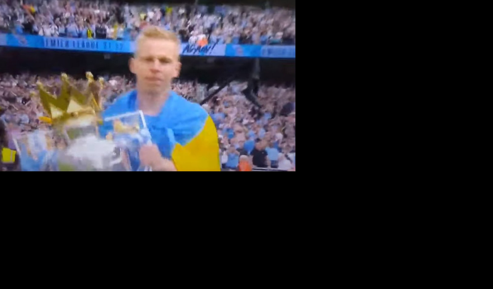 HULIGANSTVO NA ETIHADU! Navijač Sitija UDARIO golmana Aston Vile! Zinčenko PLAKAO, pehar pokrio ZASTAVOM Ukrajine! (VIDEO)