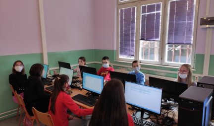 Počinje šesti ciklus projekta „Stvaramo znanje“! Telekom Srbija nastavlja da podržava razvoj informatičke pismenosti osnovaca