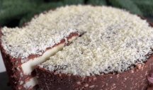 ČOKOLADNA FANTAZIJA SA KIKIRIKIJEM! Torta koja se NE PEČE - lako se pravi, a brzo će nestati sa TRPEZE (VIDEO)