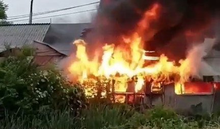 NAPIO SE, PA ZAPALIO KUĆU Vatrogasci lokalizovali požar u Kotežu