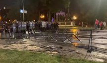 NASILJE I MRŽNJA NISU REŠENJE! Kovačevski osudio napad na policiju tokom sinoćnjeg protesta! (VIDEO)