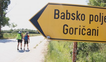SVAKU NOĆ BROJIMO ŽULJEVE, ALI NEMA ODUSTAJANJA! Gojko i Goran prolaze kroz Srbiju i iznenađeni su kako su dočekani!