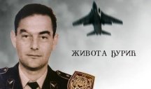 (VIDEO) UNIŠTIO JE BAZU I KOMANDU OVK, A ONDA JE OBOREN! Srpski heroj PUKOVNIK ĐURIĆ nije hteo živ u ruke neprijateljima, već se avionom…
