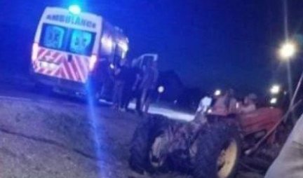AUTOMOBILOM UDARIO U TRAKTOR KOD OBRENOVCA! Povređeni dete i vozač traktora!