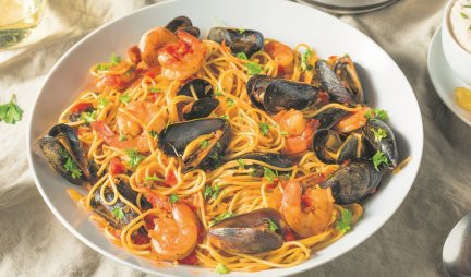 KRALJEVSKI OBROK! Špageti sa škampima, brokolijem i parmezanom