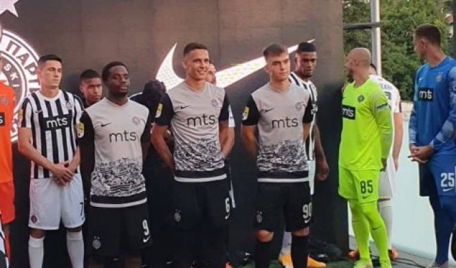 PARTIZAN PROMOVISAO NOVE DRESOVE! Izgledaju MOĆNO! Grobare je JEDAN DETALJ na njima ODUŠEVIO (VIDEO)