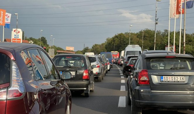 SVE STOJI NA AUTO-PUTU! Saobraćajka napravila kolaps u smeru ka Nišu (FOTO, VIDEO)