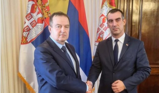 Zadovoljstvo je kad vas nasleđuju mladi, obrazovani i uspešni ljudi - Dačić predao dužnost predsednika Skupštine Vladimiru Orliću!
