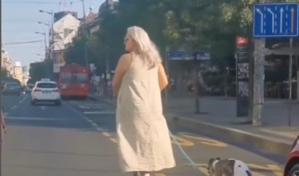NEREALNA SCENA SA TERAZIJA! Žena vozi trotinet nasred ulice, za sobom vuče i psa, a na sve to... (VIDEO)