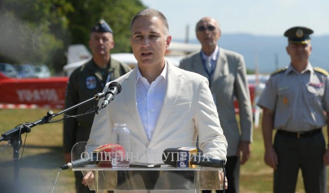 Ministar Stefanović na aero skupu "OPEN FLY IN 2022" u Ćupriji