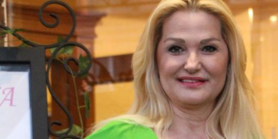 Majka joj je pevačica, otac bivši fudbaler! Ćerka Sanje Đorđević završila je advokaturu i ozbiljna je lepotica!