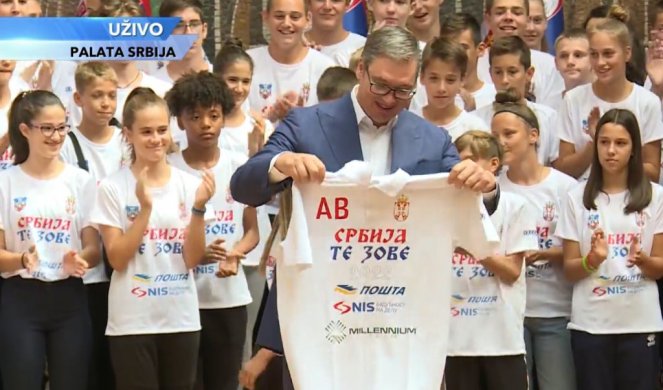 SRBIJA TE ZOVE 2022 - VUČIĆ SA MLADIM SPORTISTIMA SA KiM, IZ RS I DIJASPORE: Otadžbina je ona koja nas spaja da znamo gde su nam koreni