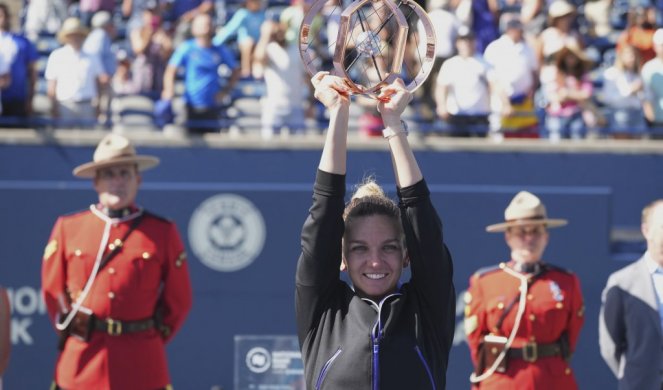 TREĆI PUT U KARIJERI! Simona Halep osvojila Masters u Torontu!