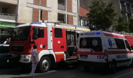 POŽAR U CENTRU VALJEVA! Vatra buknula u stanu, evakuisani stanari zgrade