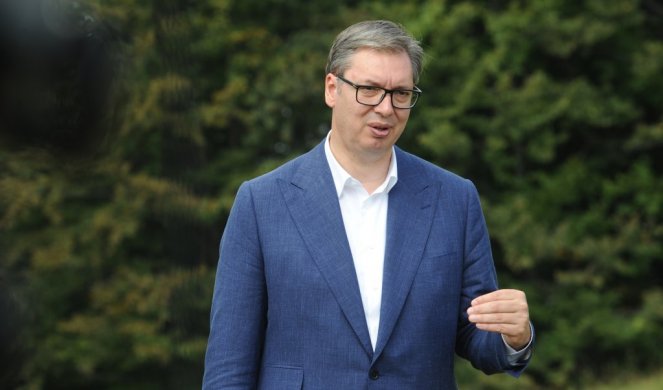 PREDSEDNIK VUČIĆ: Strani vojni atašei nemaju šta da traže u našim kasarnama!