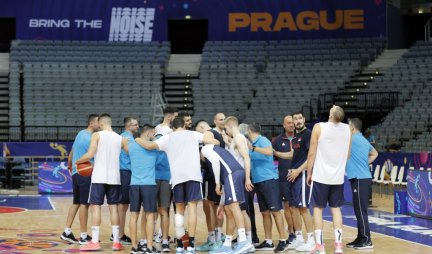 "ORLOVI" ZAGRMELI U PRAGU! KO JE NAJBOLJI! SRBIJAAAAAA! Srpski košarkaši odlično raspoloženi na prvom treningu! EVROBASKET MOŽE DA POČNE! (VIDEO + FOTO)