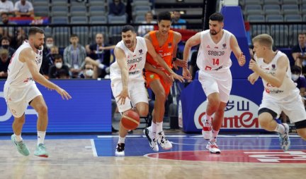 PAO POTPIS! OVAKO JE DOČEKAN! Srpski reprezentativac novi košarkaš Galatasaraja! (FOTO)