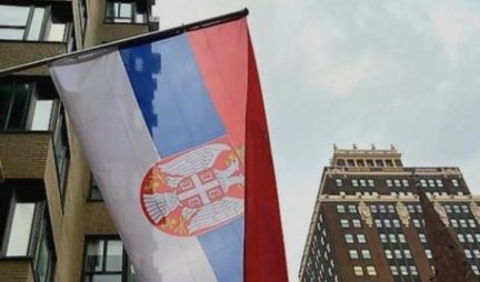 VUČIĆ OBJAVIO FOTOGRAFIJU SA MENHETNA! Srpska zastava se vijori usred Njujorka (FOTO)