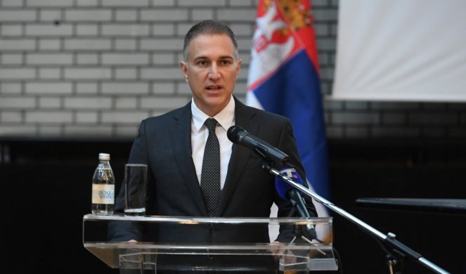 Stefanović: Laži nikada neće ugroziti Vučićevu politiku odbrane Srbije i njenih državnih interesa