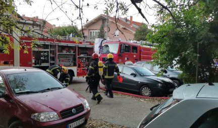 VATROGASCI EVAKUISALI OSMORO STANARA, PETORO PREBAČENO U BOLNICU! Požar u stambenoj zgradi u Nišu!