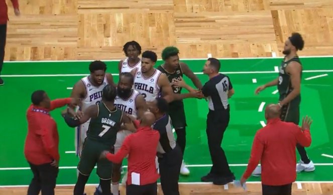 MOGAO SAM DA MU RAZBIJEM GLAVU! Pogledajte prvu NBA tuču ove sezone! (VIDEO)