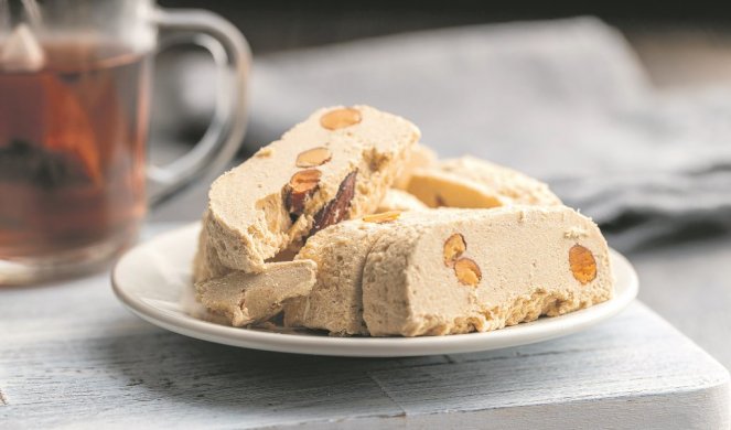 NAJBOLJA DOMAĆA ALVA! Recept koji je osvojio ljubitelje ove poslastice