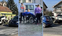 (FOTO) JEZIVA SAOBRAĆAJNA NESREĆA KOD SREMSKE MITROVICE! Automobilom se zakucao u vozilo koje je prevozilo osobe sa invaliditetom!