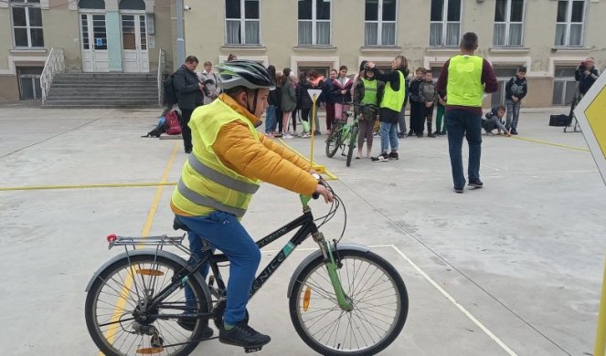 DA SE SPREČE CRNE BROJKE NA DRUMOVIMA! Trening za za bezbednu vožnju potreban od malih nogu (FOTO)