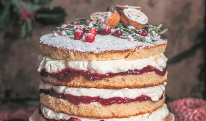 VIKTORIJANSKA TORTA SA DŽEMOM I ŠLAGOM! Najlepša jesenja poslastica!