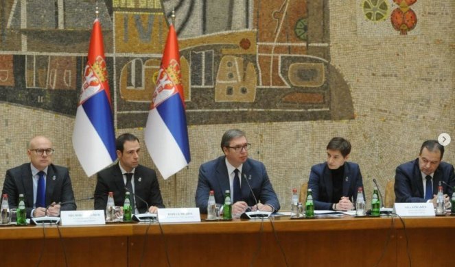 NE ODUSTAJEMO OD ODGOVORNE POLITIKE MIRA I STABILNOSTI! Vučić: Hvala vam što ste mi pružili priliku da vas obavestim o situaciji u kojoj se Srbija nalazi!