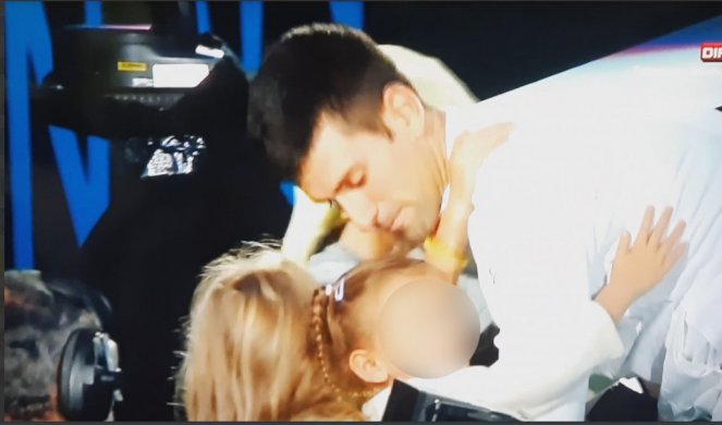 EMOTIVAN MOMENAT! Novak odmah potrčao deci u zagrljaj! (VIDEO)