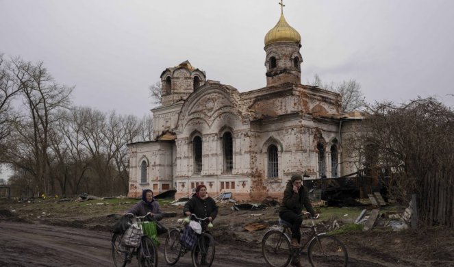 STALJINISTIČKE METODE KIJEVA! Ukrajina sprema potpunu ZABRANU RUSKE PRAVOSLAVNE CRKVE, SBU upada u crkve i manastire - TRAŽE PUTINOVE AGENTE!