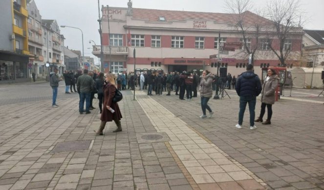 Totalni fijasko šabačke opozicije na protestu u Šapcu