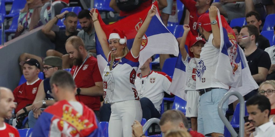 UEFA drhti zbog srpskih i engleskih huligana! Nema Rusa, tu su Srbi!