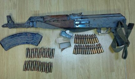PRONAĐEN PUŠKA, PIŠTOLJ I MUNICIJA! U odvojenim akcijama u Pančevu policija zaplenila oružje i municiju