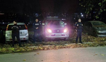 KOSOVSKA POLICIJA I ROSU PONOVO U SEVERNOJ MITROVICI I SUVOM DOLU! Duge cevi, detonacije... NAPETO! (Video, Foto)