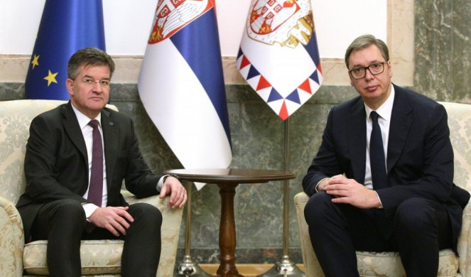 Predsednik Vučić se večeras sastaje sa Miroslavom Lajčakom