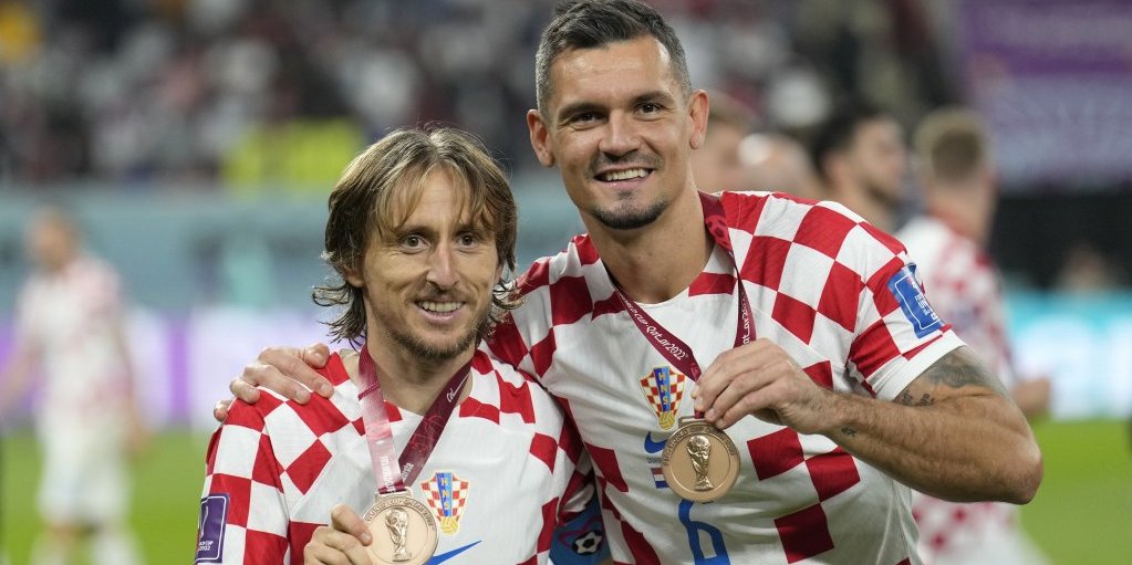 ŠTA SE SMEJEŠ, SMRADU? Reprezentativac Hrvatske napravio SKANDAL posle utakmice za bronzu! NIJE BIRAO REČI!