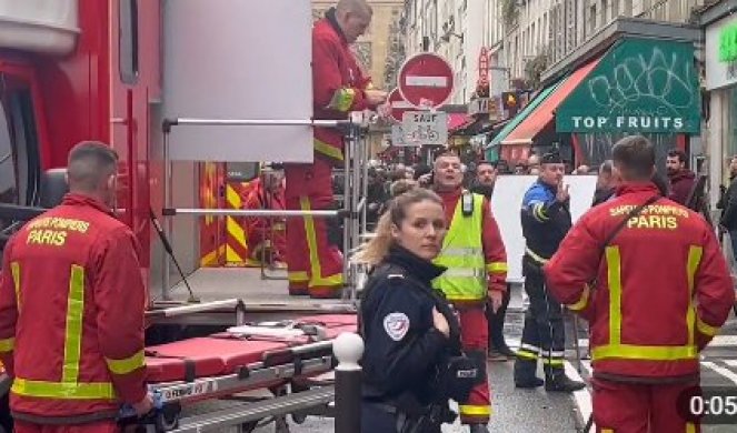 PUCNJAVA U PARIZU! Otvorio vatru nasred ulice, troje stradalo, troje povređeno! (VIDEO)